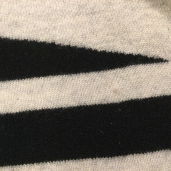 Mustache Crewneck - Picture 5 of 7